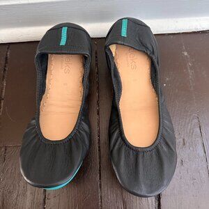 BRAND NEW: TIEKS Commuter Shoes